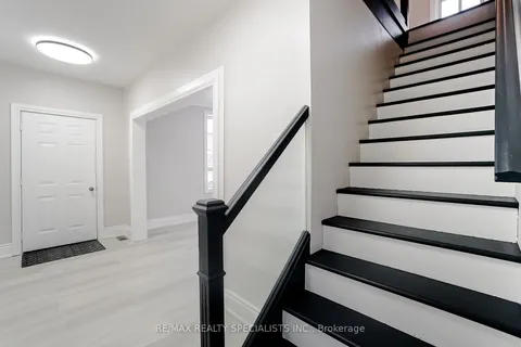86 Mill St, Orangeville, ON L9W 2M7