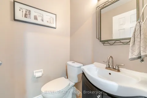 466 Woodlawn Cres, Milton, ON L9T 4T5