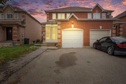 84 Carrie Cres, Brampton, ON L6Y 4Y6
