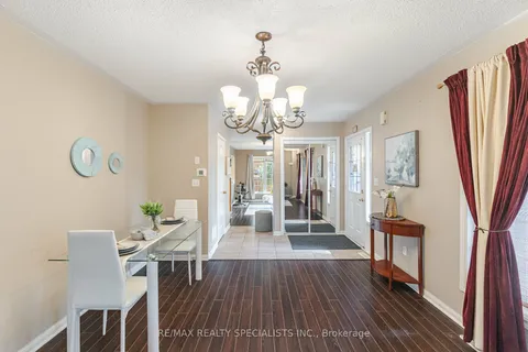 675 Thompson Rd, Milton, ON L9T 5W8
