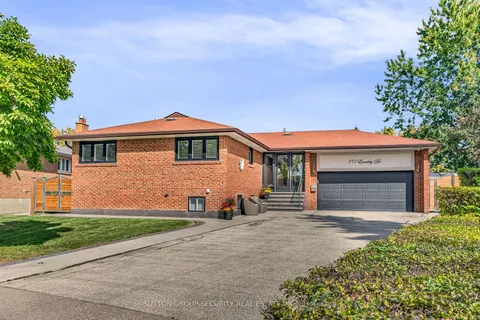 771 Eversley Dr, Mississauga, ON L5A 2E2