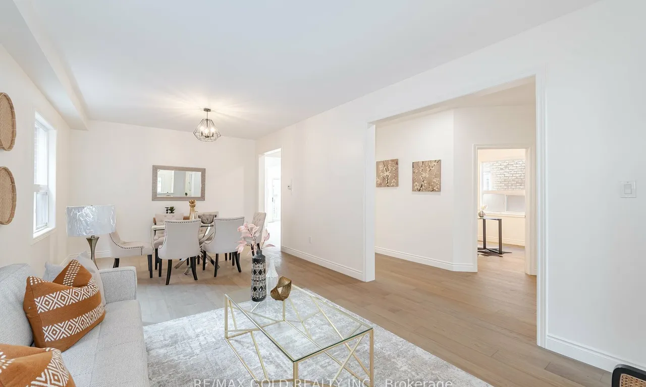 4 Mactier Rd, Brampton, ON L6P 1N8