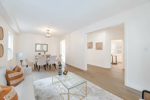 4 Mactier Rd, Brampton, ON L6P 1N8