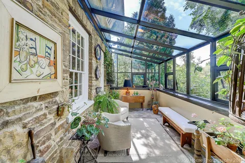 85 Yorkleigh Ave, Toronto, ON M9P 1Y3