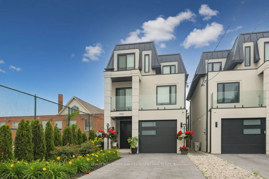 105 Tenth St, Toronto, ON M8V 3E9
