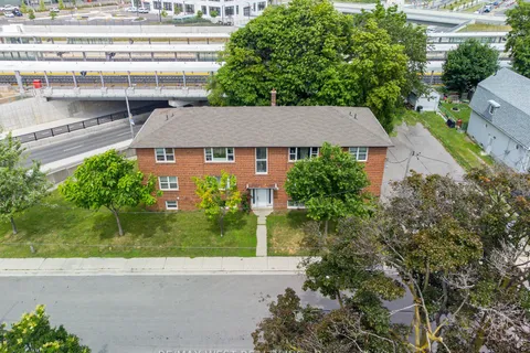 149 Brownville Ave, Toronto, ON M6N 4L2