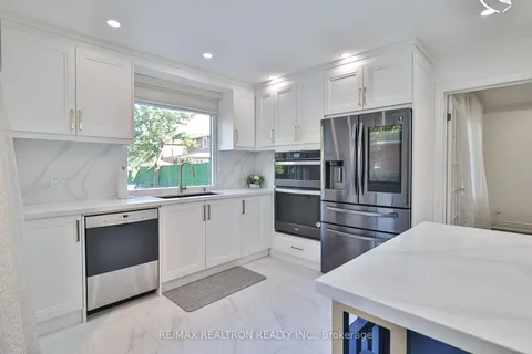 22 Butlers Crt, Brampton, ON L6Y 3T7