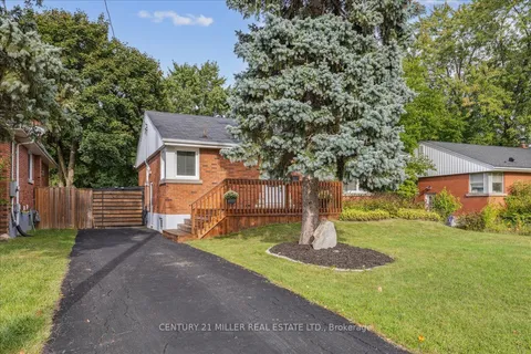 1311 Tyrrell Rd, Burlington, ON L7P 2S3