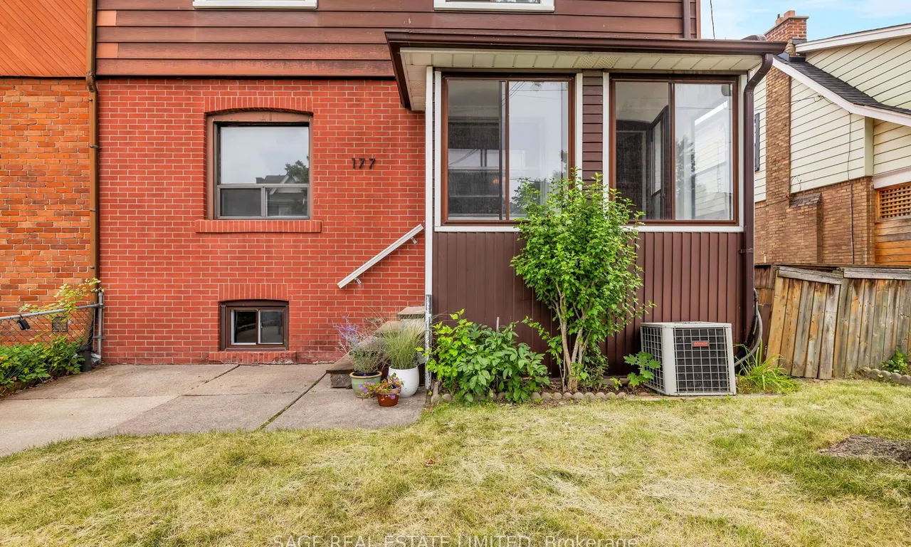 177 Harvie Ave, Toronto, ON M6E 4K5