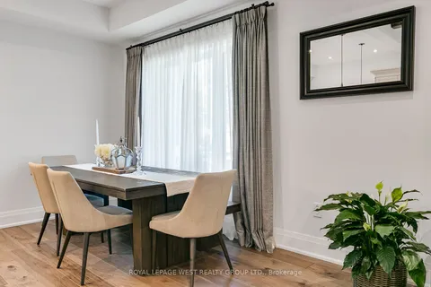 105 Rustic Rd, Toronto, ON M6L 1V9