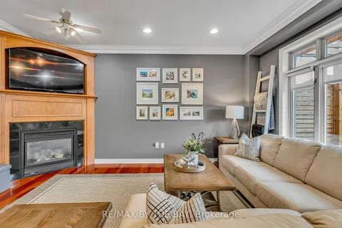 5335 Cosentino Gdns, Mississauga, ON L4Z 3Z3
