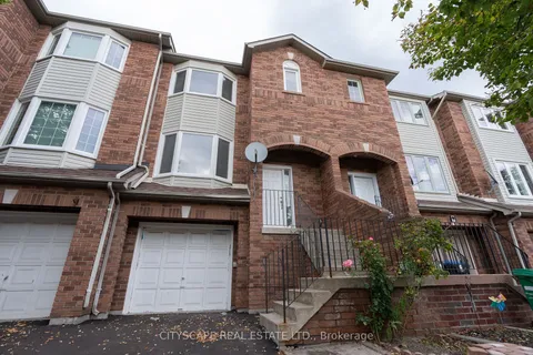 7 Dino Crt, Brampton, ON L6Y 4X6