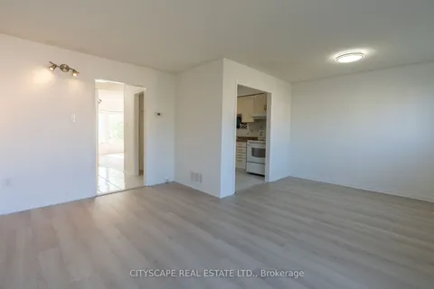 7 Dino Crt, Brampton, ON L6Y 4X6