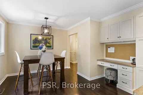 2063 Family Cres, Mississauga, ON L4X 1G7