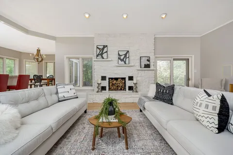 163 Wheelihan Way, Milton, ON L0P 0A1