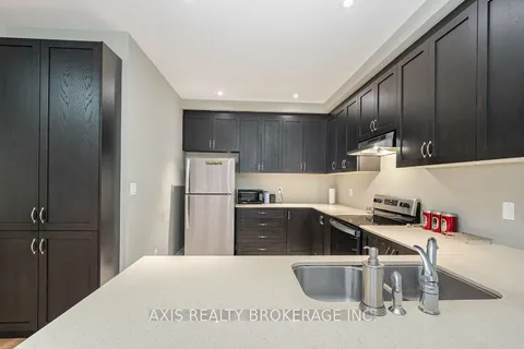 25 Fruitvale Circ, Brampton, ON L7A 5B8