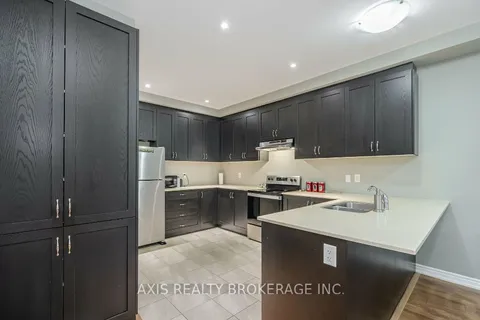 25 Fruitvale Circ, Brampton, ON L7A 5B8