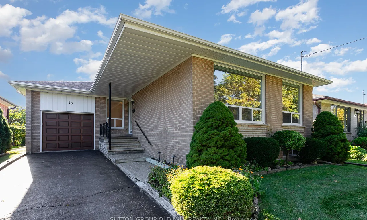 18 Bankfield Dr, Toronto, ON M9V 2P6
