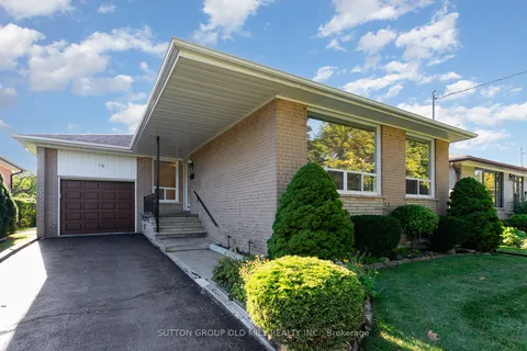18 Bankfield Dr, Toronto, ON M9V 2P6