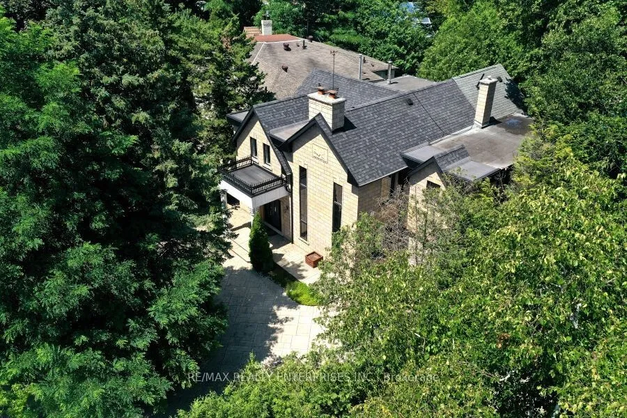 100 Old Mill Rd, Toronto, ON M8X 1G8