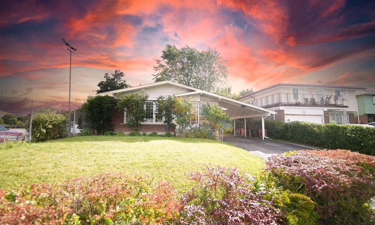 93 Mount Olive Dr, Toronto, ON M9V 2C9