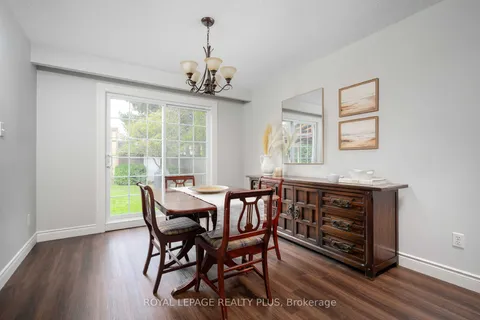 1209 Melton Dr, Mississauga, ON L4Y 4B1