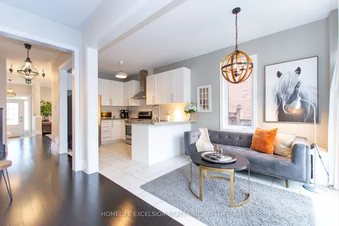 393 Savoline Blvd, Milton, ON L9T 7Y2