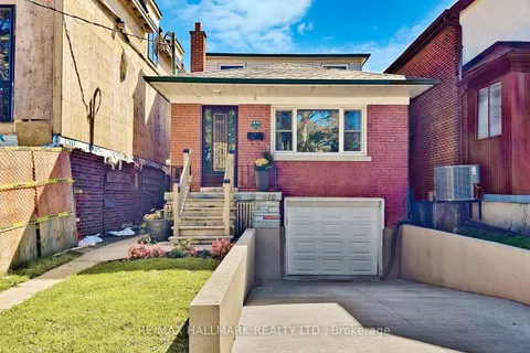 41 A Algoma St, Toronto, ON M8Y 1C4