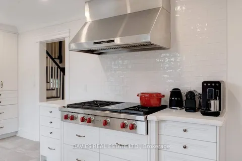 4190 Spruce Ave, Burlington, ON L7L 1K9