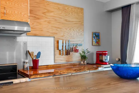 19 Terryellen Cres, Toronto, ON M9C 1H6