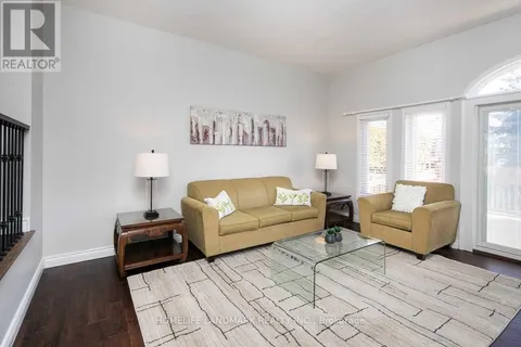 2151 Marc Lane, Burlington, ON L7M 3W6