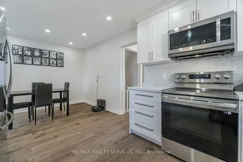 60 Bramhall Circ, Brampton, ON L6V 2G4
