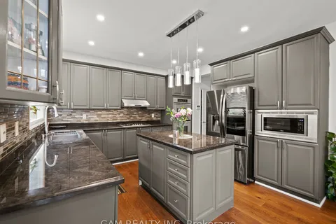 855 CHAMBERS Pl, Milton, ON L9T 6A5