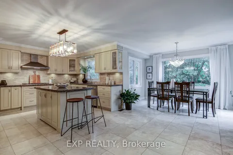 1246 Saginaw Cres, Mississauga, ON L5H 3W6