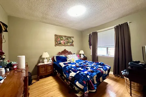 101 Alhart Dr, Toronto, ON M9V 2N6