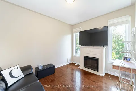 108 Walker Rd, Caledon, ON L7C 3M4