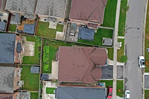 20 Blackstone River Dr, Brampton, ON L6R 3V5