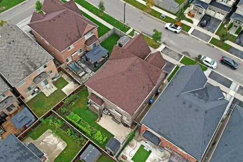 20 Blackstone River Dr, Brampton, ON L6R 3V5