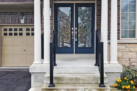 20 Blackstone River Dr, Brampton, ON L6R 3V5