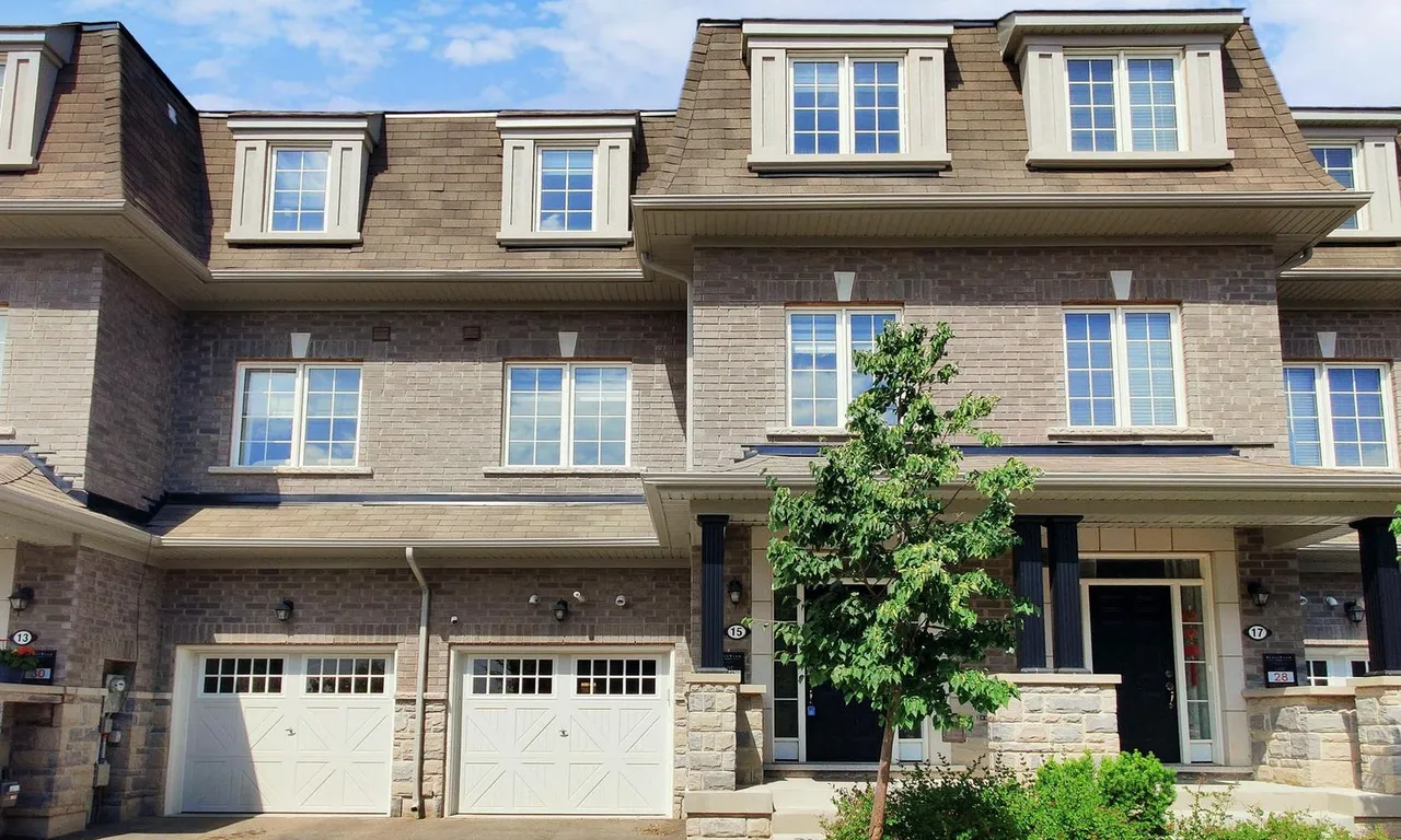 15 Pomarine Way, Brampton, ON L6X 0E4