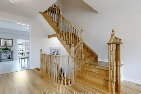 15 Pomarine Way, Brampton, ON L6X 0E4
