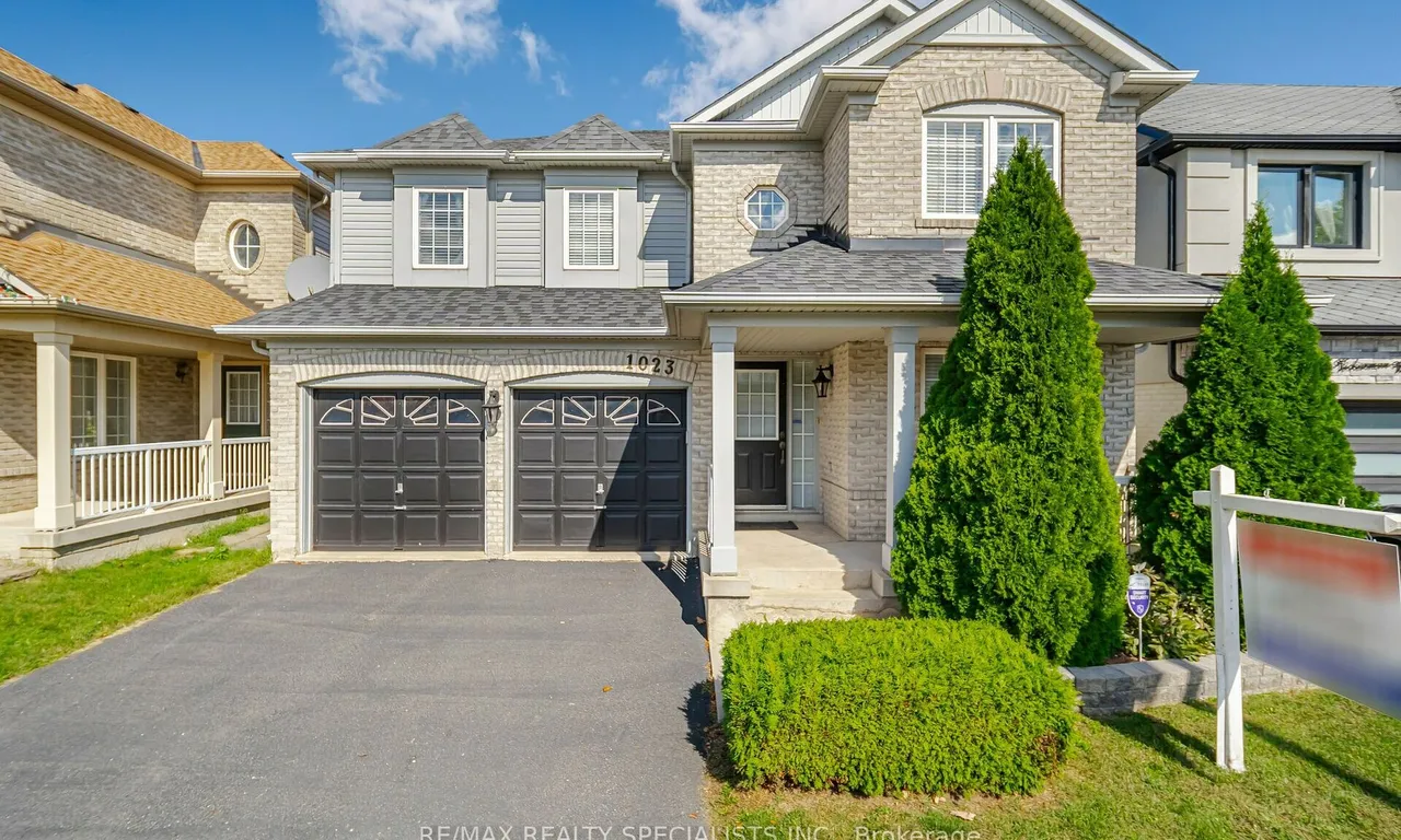 1023 Vickerman Way, Milton, ON L9T 0B9