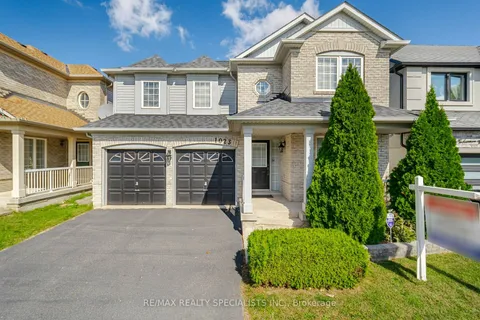 1023 Vickerman Way, Milton, ON L9T 0B9