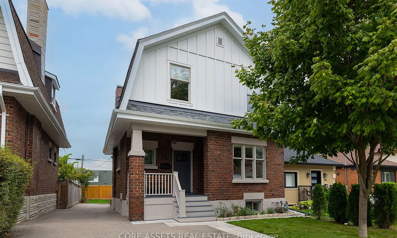 24 Robert St, Toronto, ON M9N 2J5