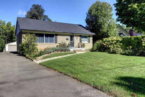 19 Arch Rd, Mississauga, ON L5M 1M4