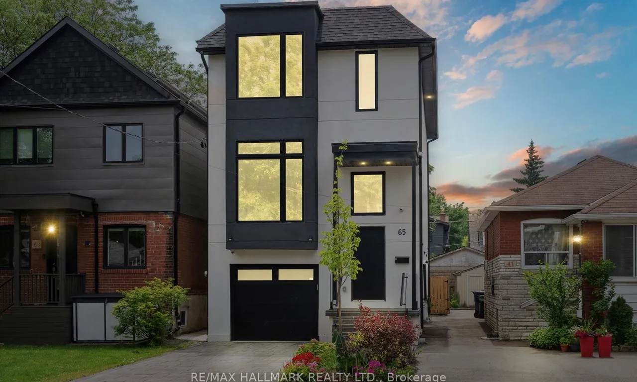 65 Lake Cres, Toronto, ON M8V 1W2