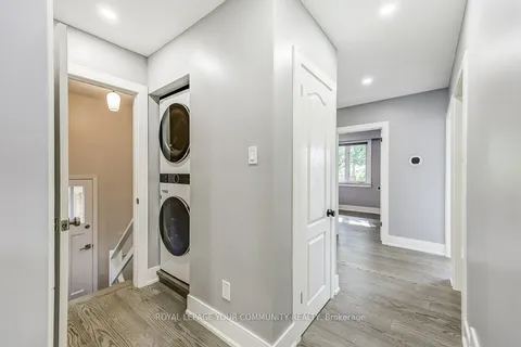 3 Laurelwood Cres, Toronto, ON M9P 1L4