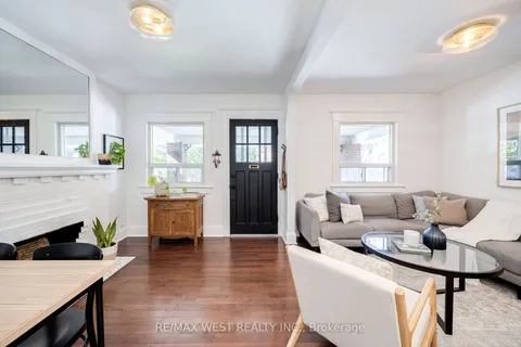 29 Twenty Second St, Toronto, ON M8V 3M2