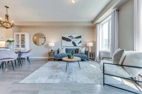 386 Belcourt Common, Oakville, ON L6H 0R1