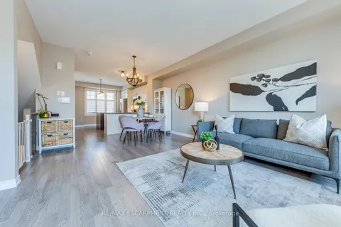 386 Belcourt Common, Oakville, ON L6H 0R1